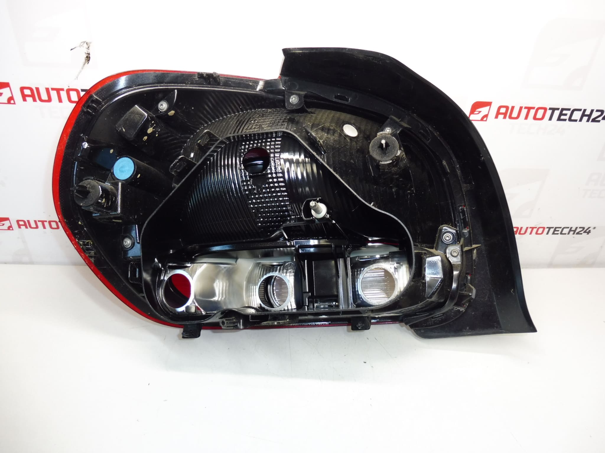 Arrière droit léger Citroën C3 III 9812257480 L90074666