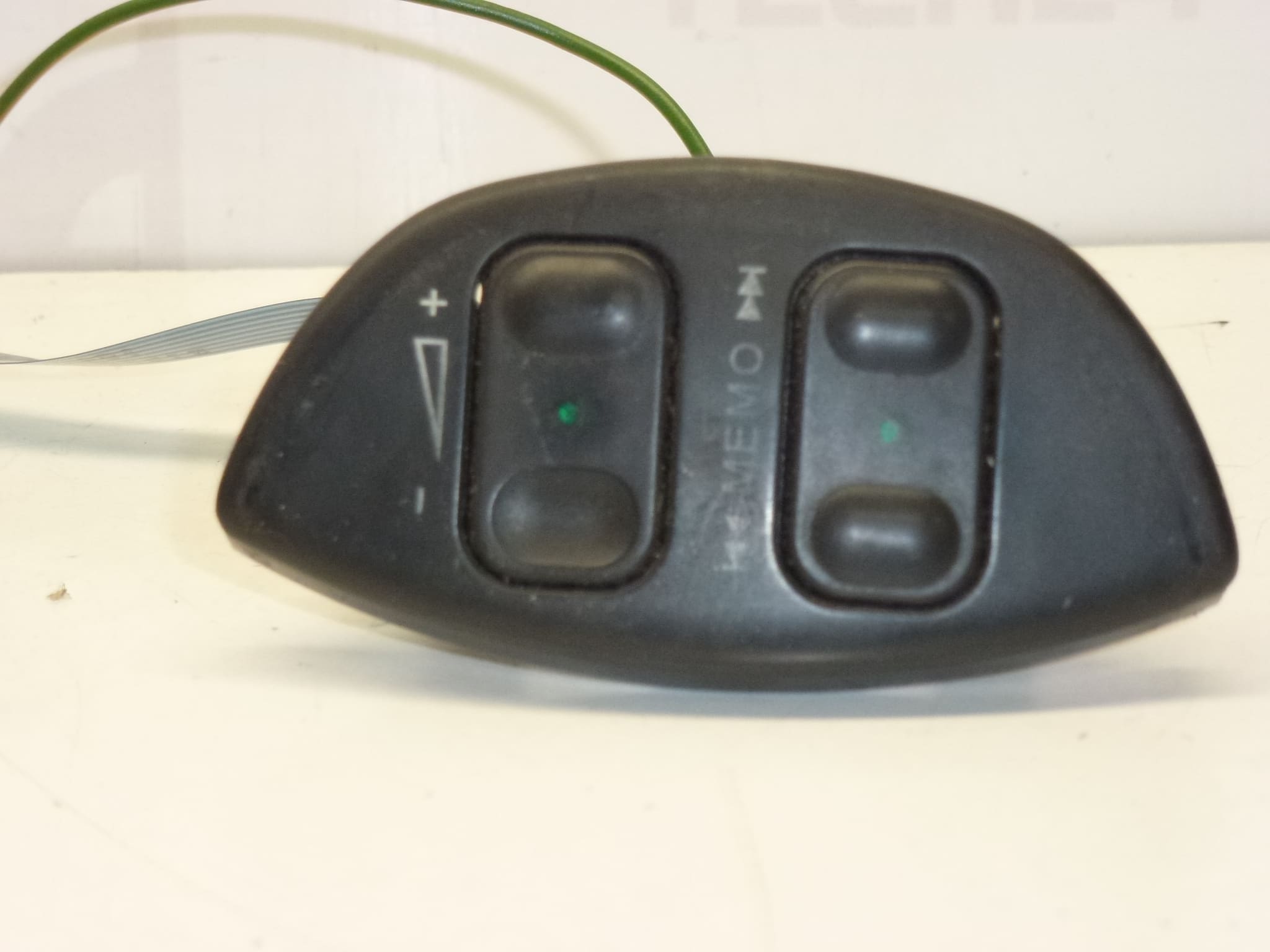 Commande Radio Au Volant Citroën Peugeot 4112FA – Image 2