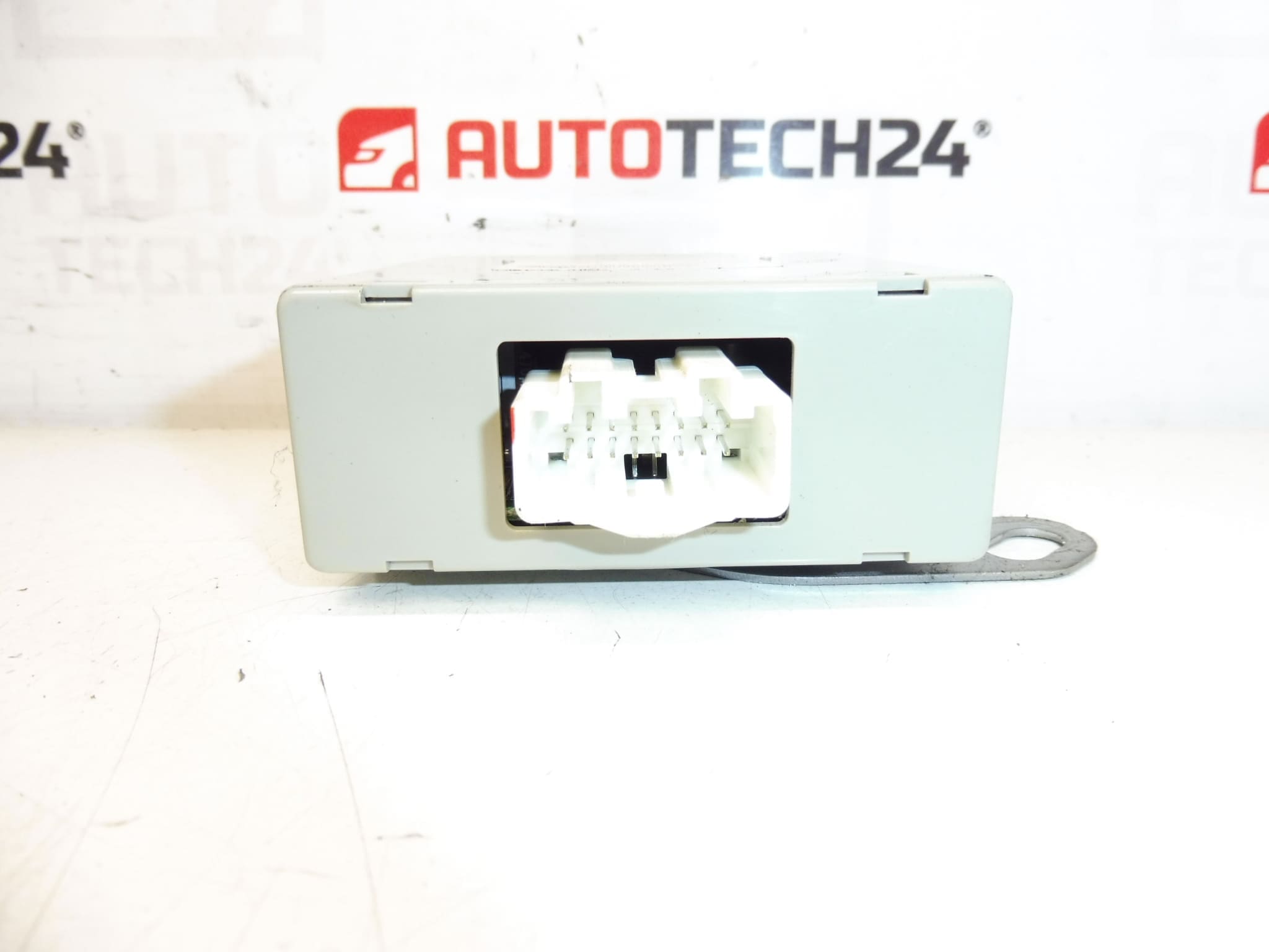 Calculateur 4 roues motrices Citroën C-Crosser Peugeot 4007 8631A676 314404 – Image 2