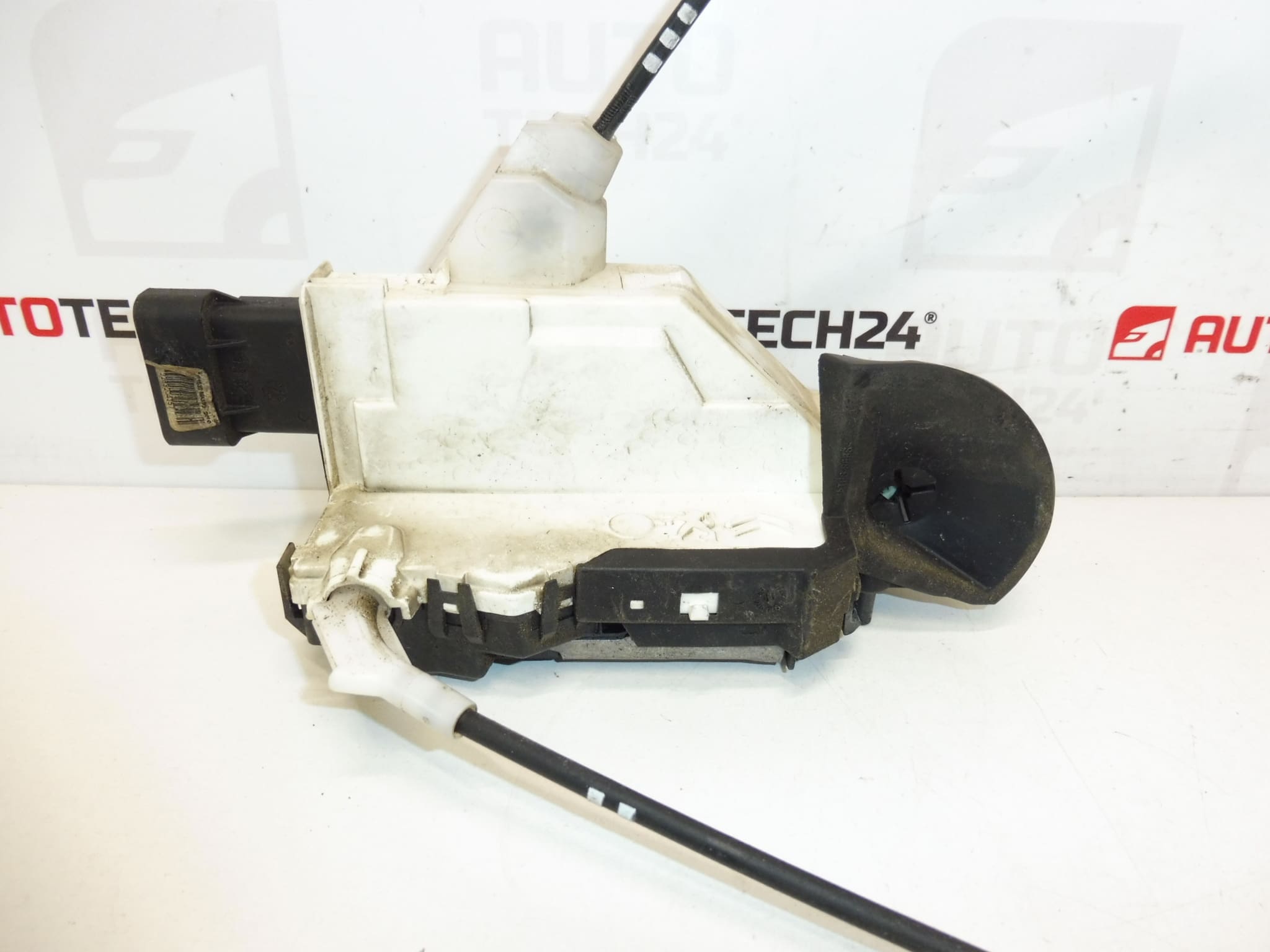 Conducteur de serrure de porte avant gauche Peugeot 3008 5008 9800623180 9135HF – Image 2