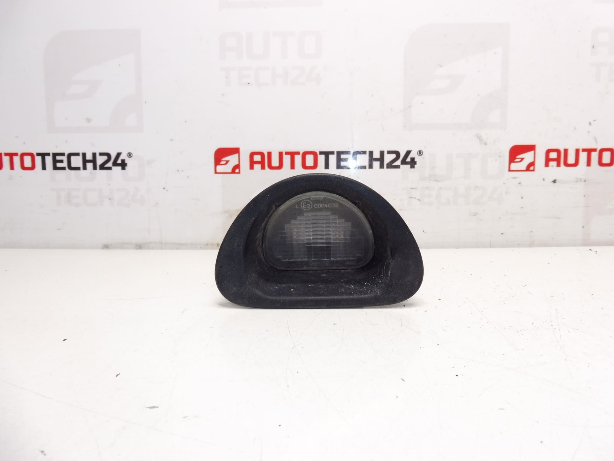 Éclairage Citroën C1 Peugeot 107 81270-020 6340E2