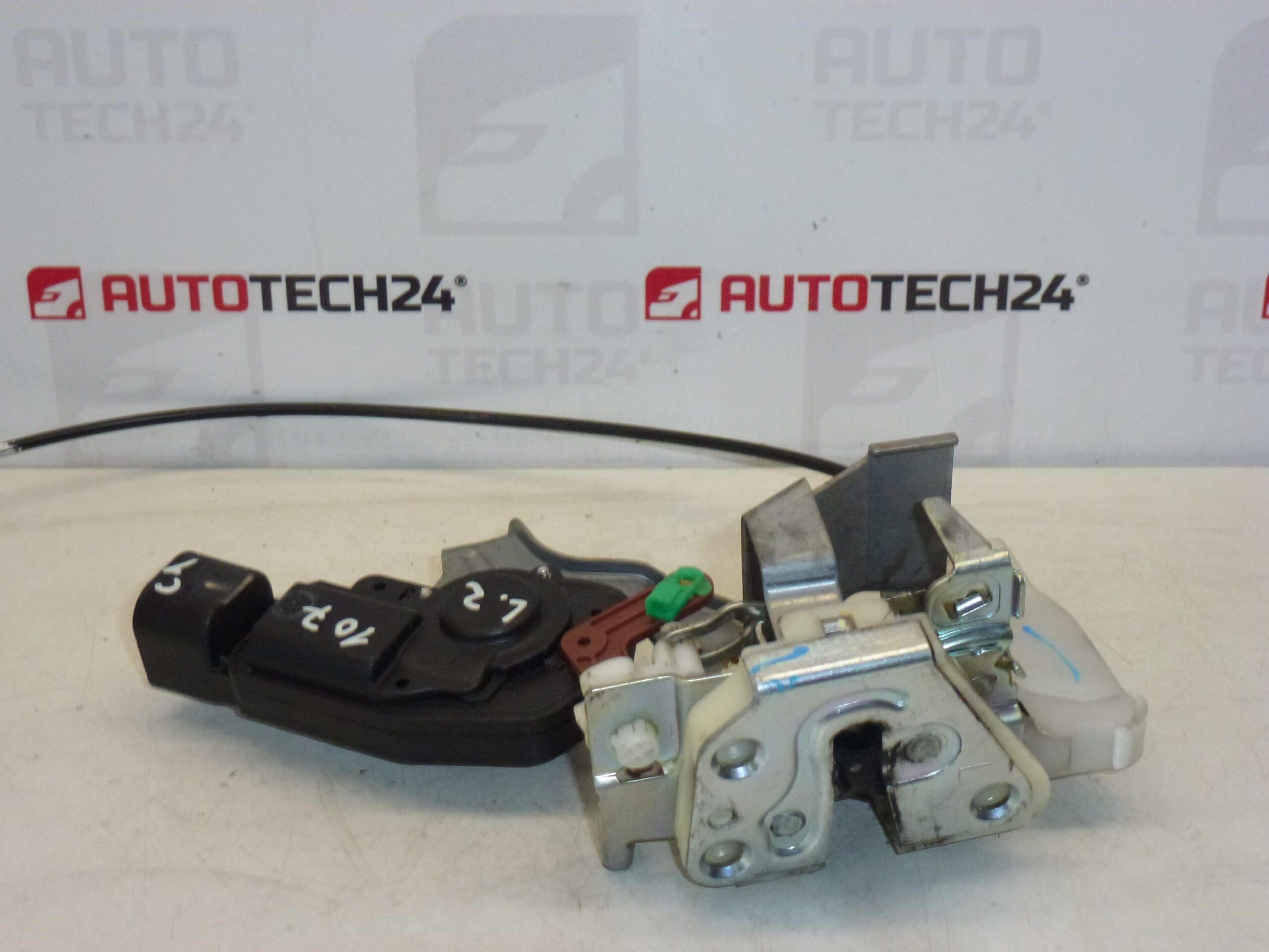 Serrure porte arrière gauche Citroën C1 Peugeot 107 9137F4 – Image 2