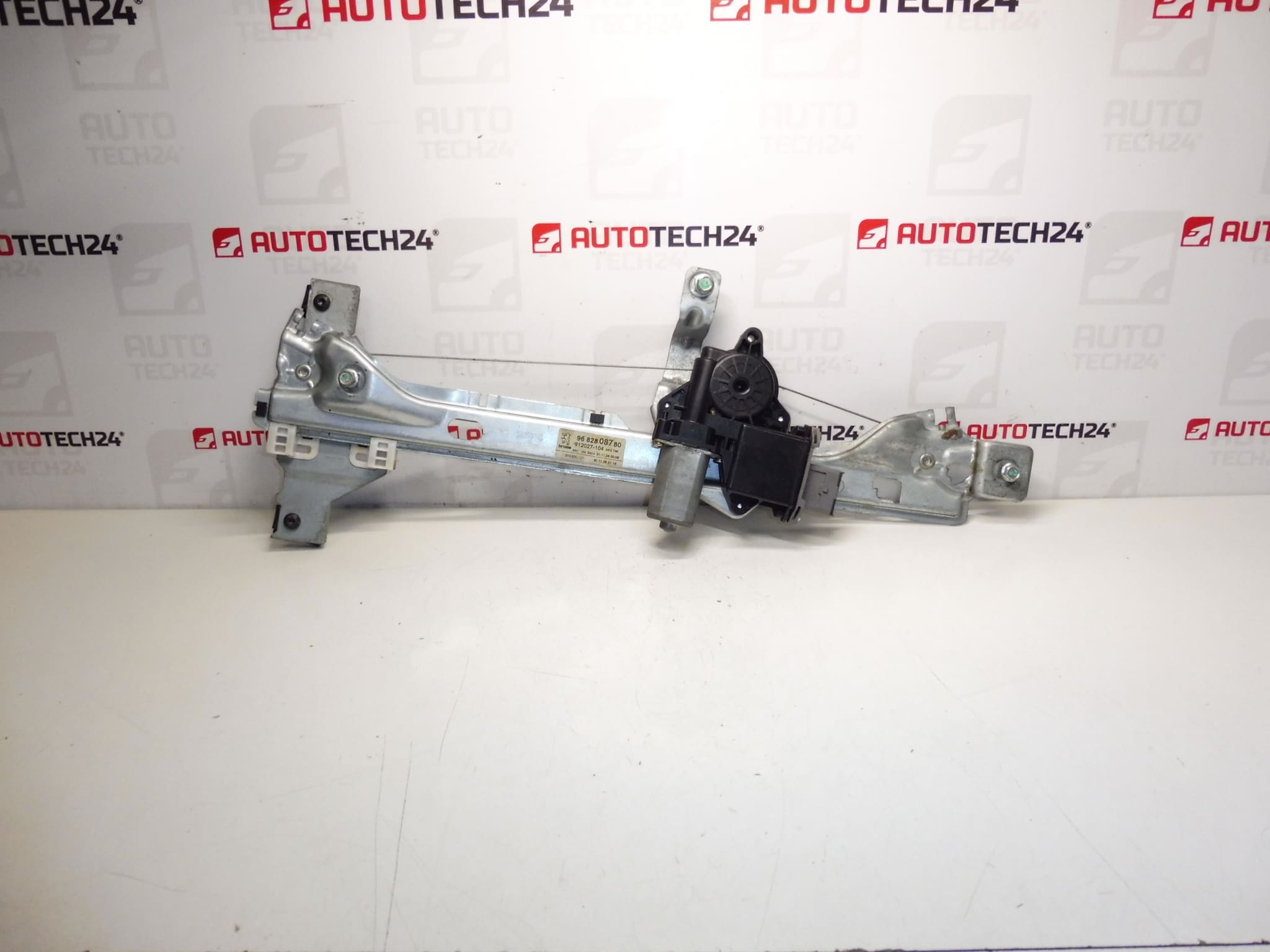 Mécanisme de lunette arrière gauche Peugeot 3008 5008 9682808780 9223F2