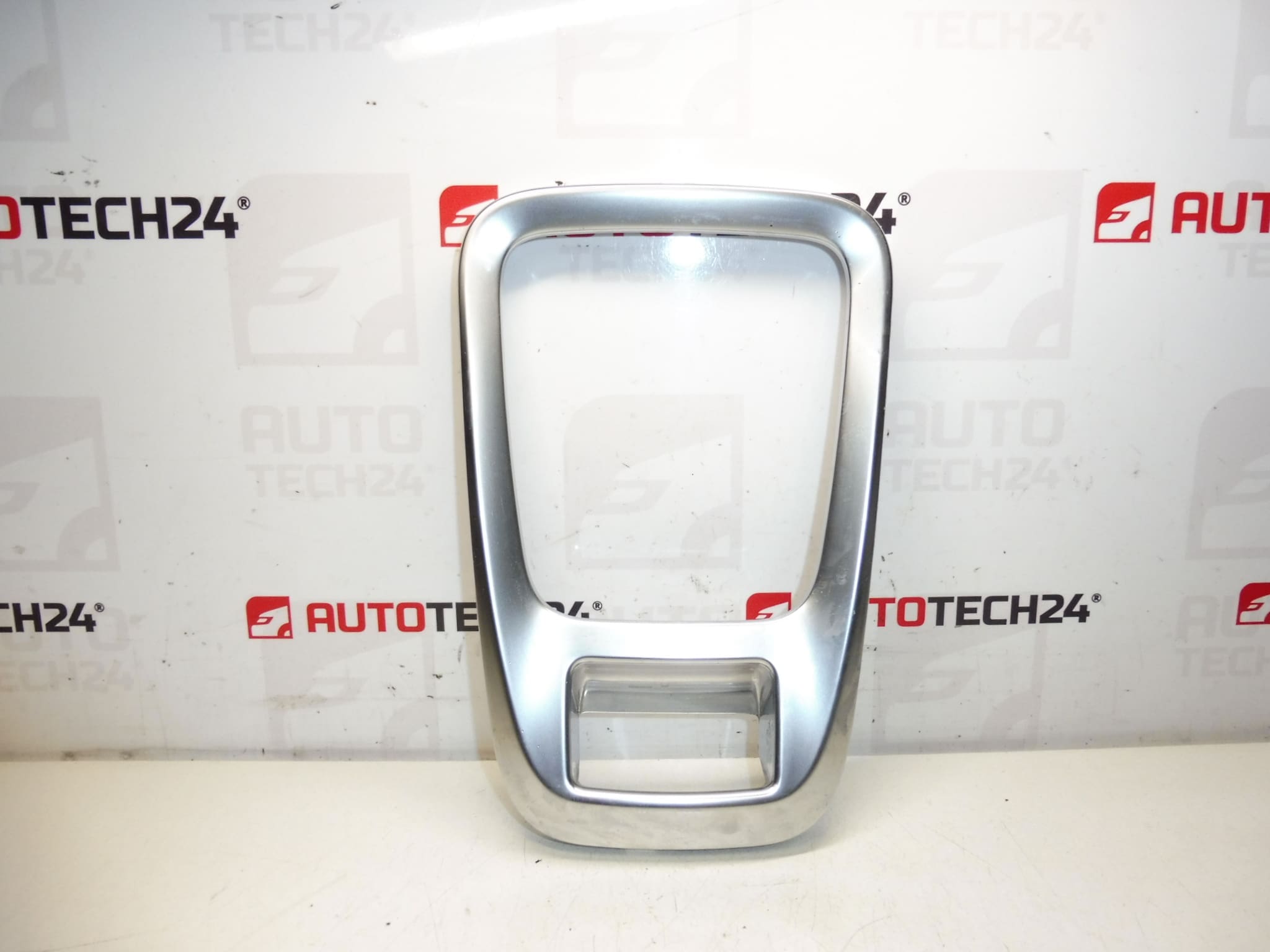 Peugeot 3008 5008 cache décoratif de levier de vitesses 9685474977 7591L9